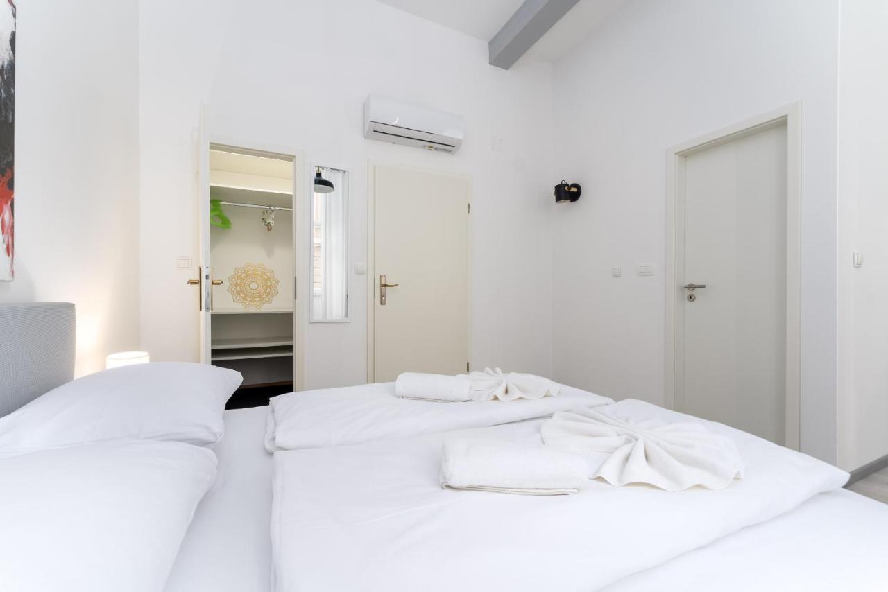 Centar Apartments Rijeka Luaran gambar