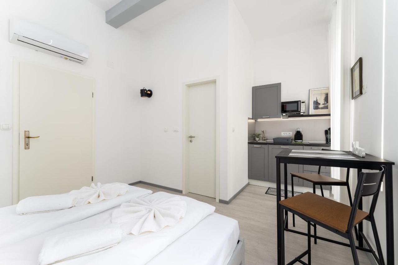 Centar Apartments Rijeka Luaran gambar